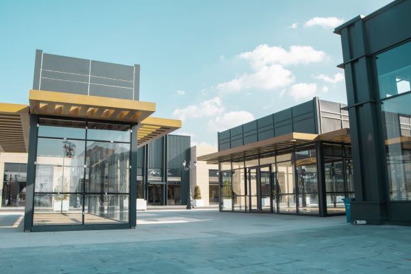 Strategic Approaches for Navigating Commercial Property Value Depreciation During UK Market Slumps